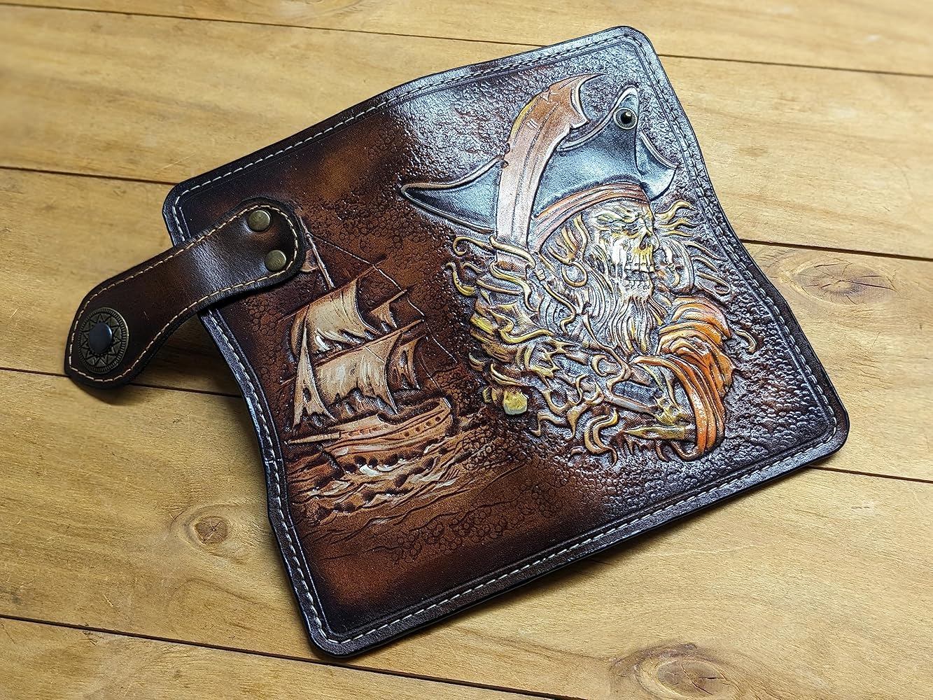 Amazon.com: Caribbean Zombie Pirate Purse with Skull and Ship